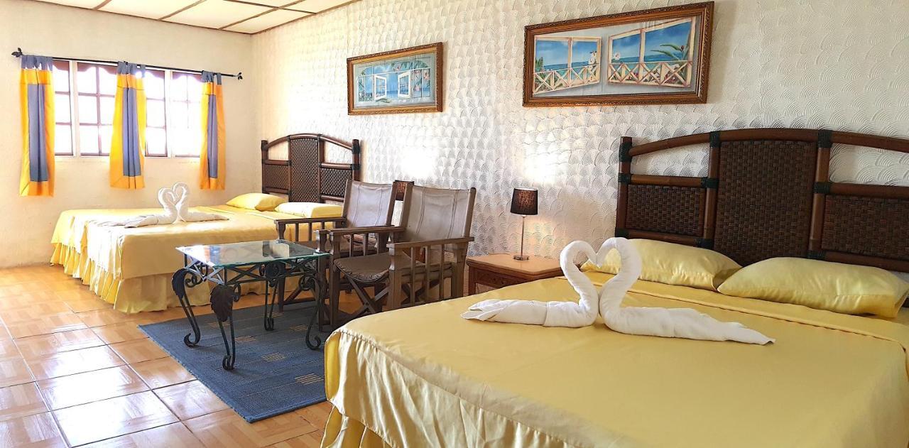 Casa Del Mar Beach Resort San Remigio  Екстериор снимка